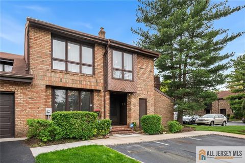 Townhouse For Sale - 325 Willowbrook Drive<br/> North Brunswick, NJ 08902