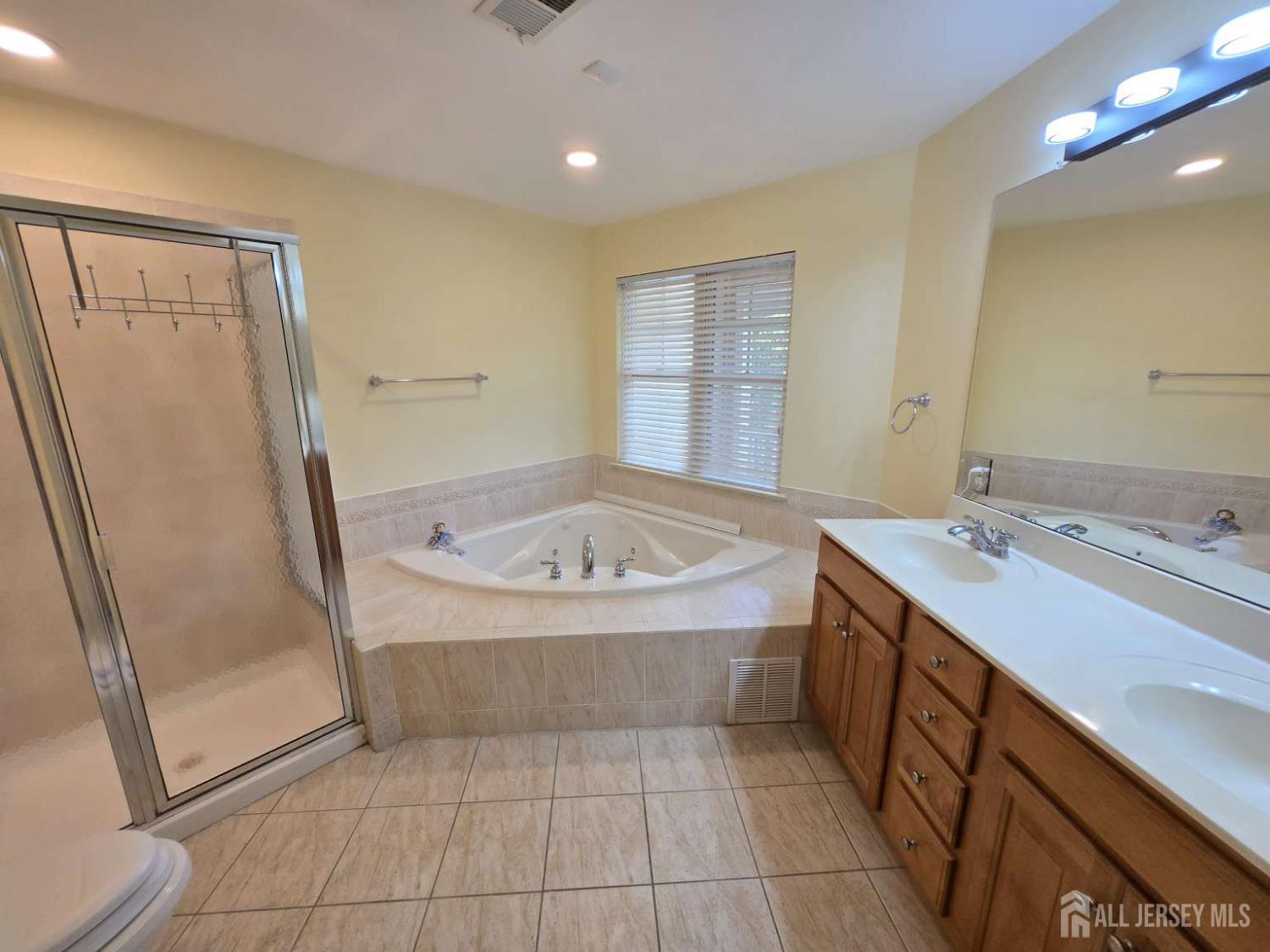 3 Great Beds Way, South Amboy, New Jersey image 14