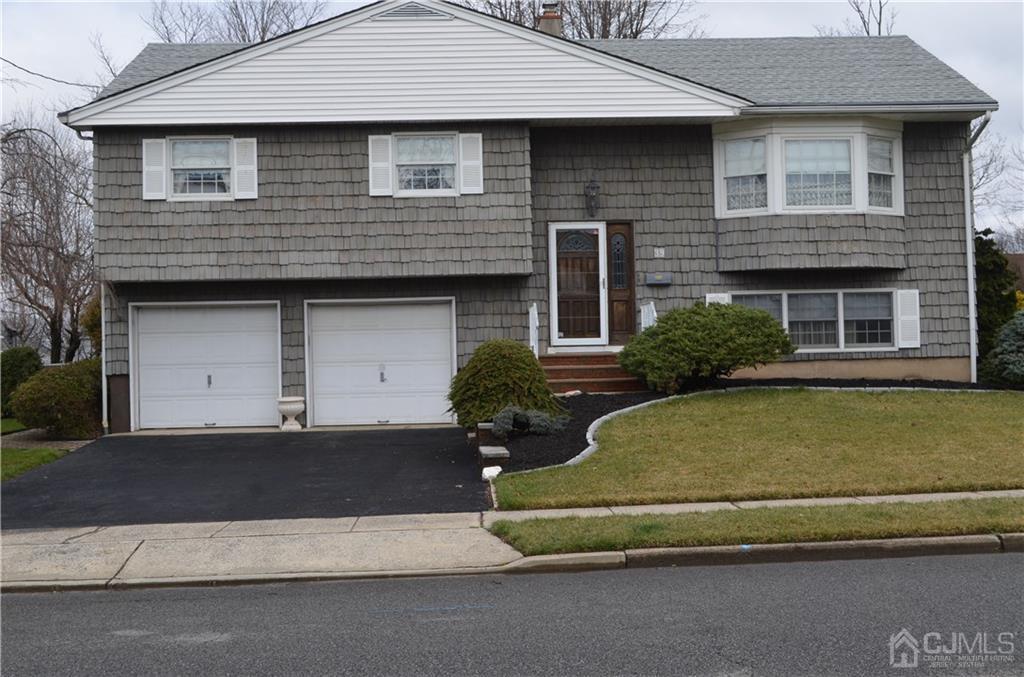 Photo 1 of 18 — 39 Jackson Court, Fords, NJ 08863