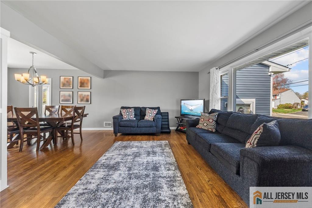 220 S Plainfield Avenue, South Plainfield, New Jersey image 4
