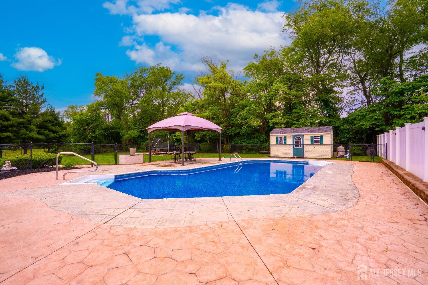 10 Magnolia Court, Monroe Township, New Jersey image 14