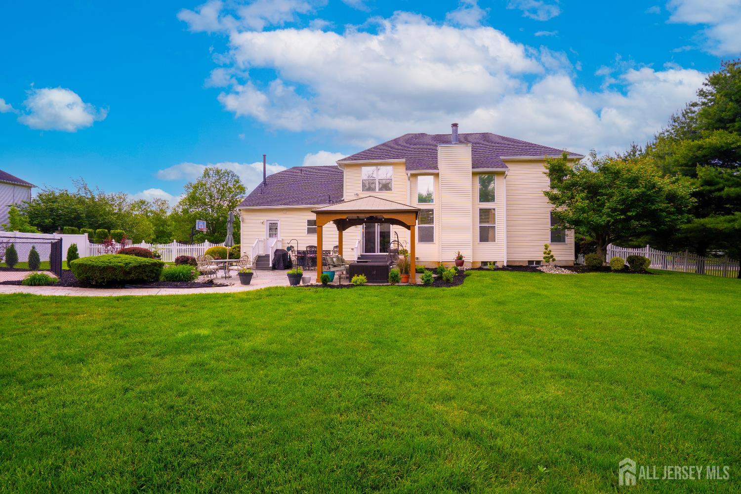 10 Magnolia Court, Monroe Township, New Jersey image 9
