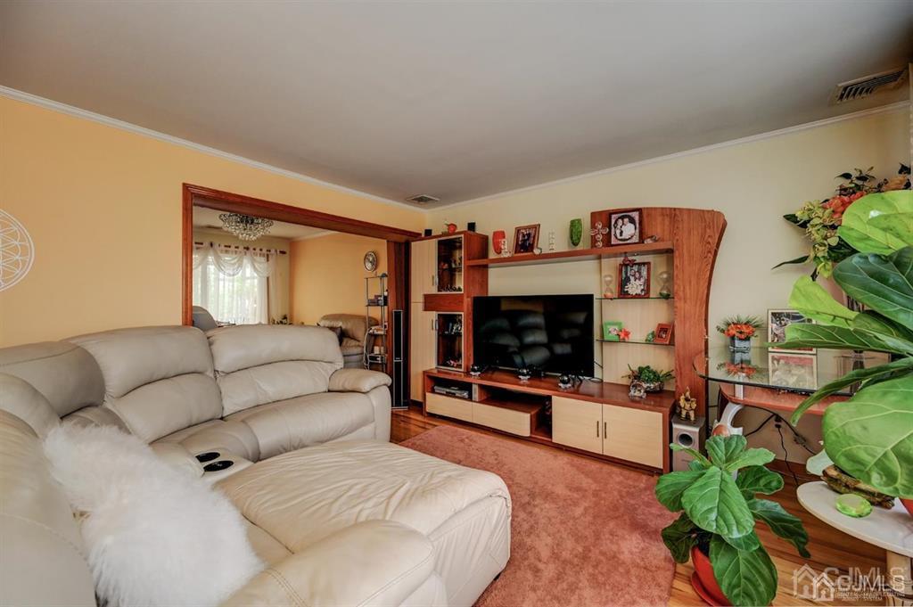 414 Inwood Road, Linden, New Jersey image 6