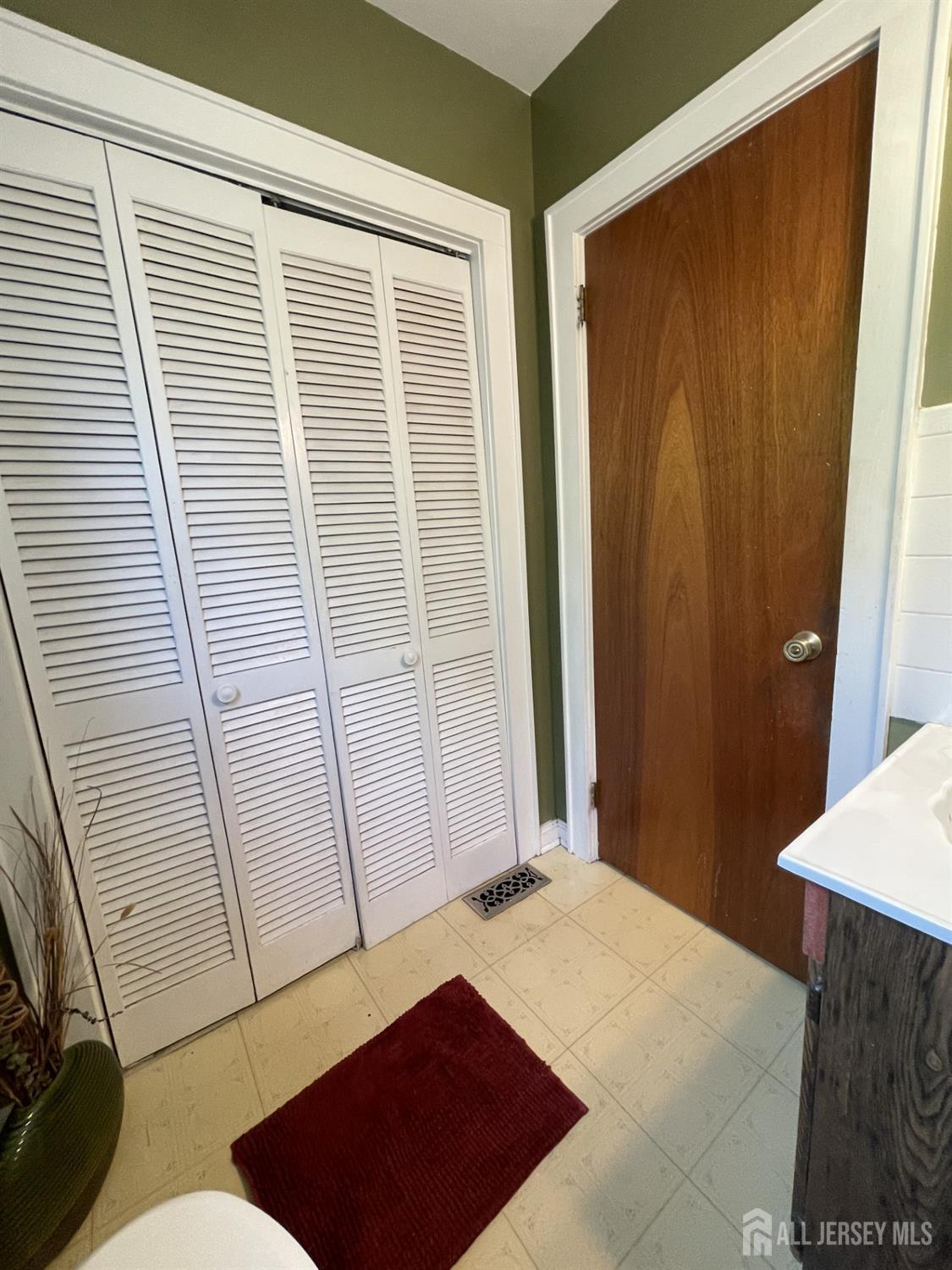 1211 So 9th Street, South Plainfield, New Jersey image 11