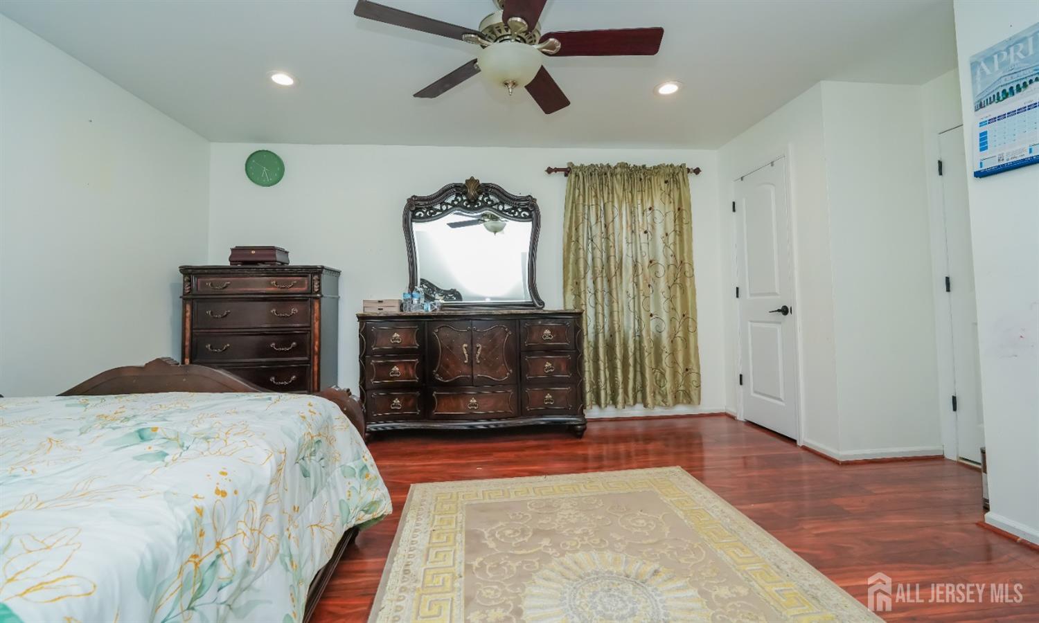 340 Park Avenue, Old Bridge, New Jersey image 29