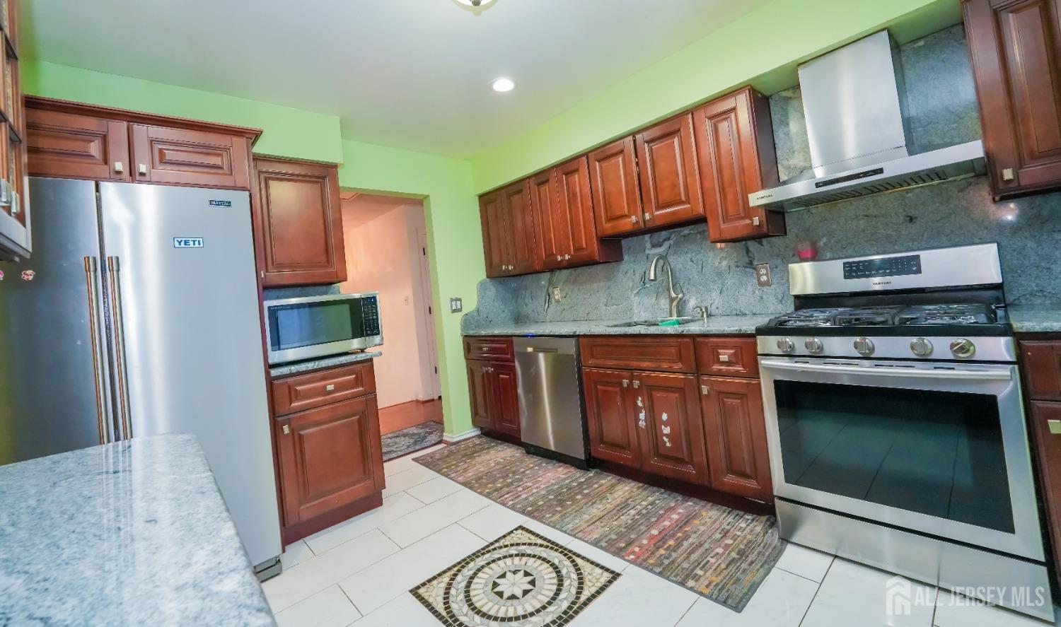 340 Park Avenue, Old Bridge, New Jersey image 14