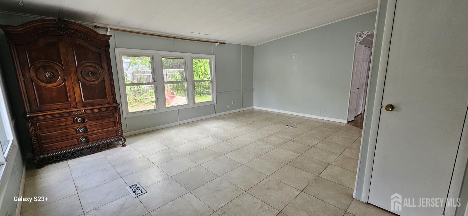 68 Deer Way, Manalapan, New Jersey image 20