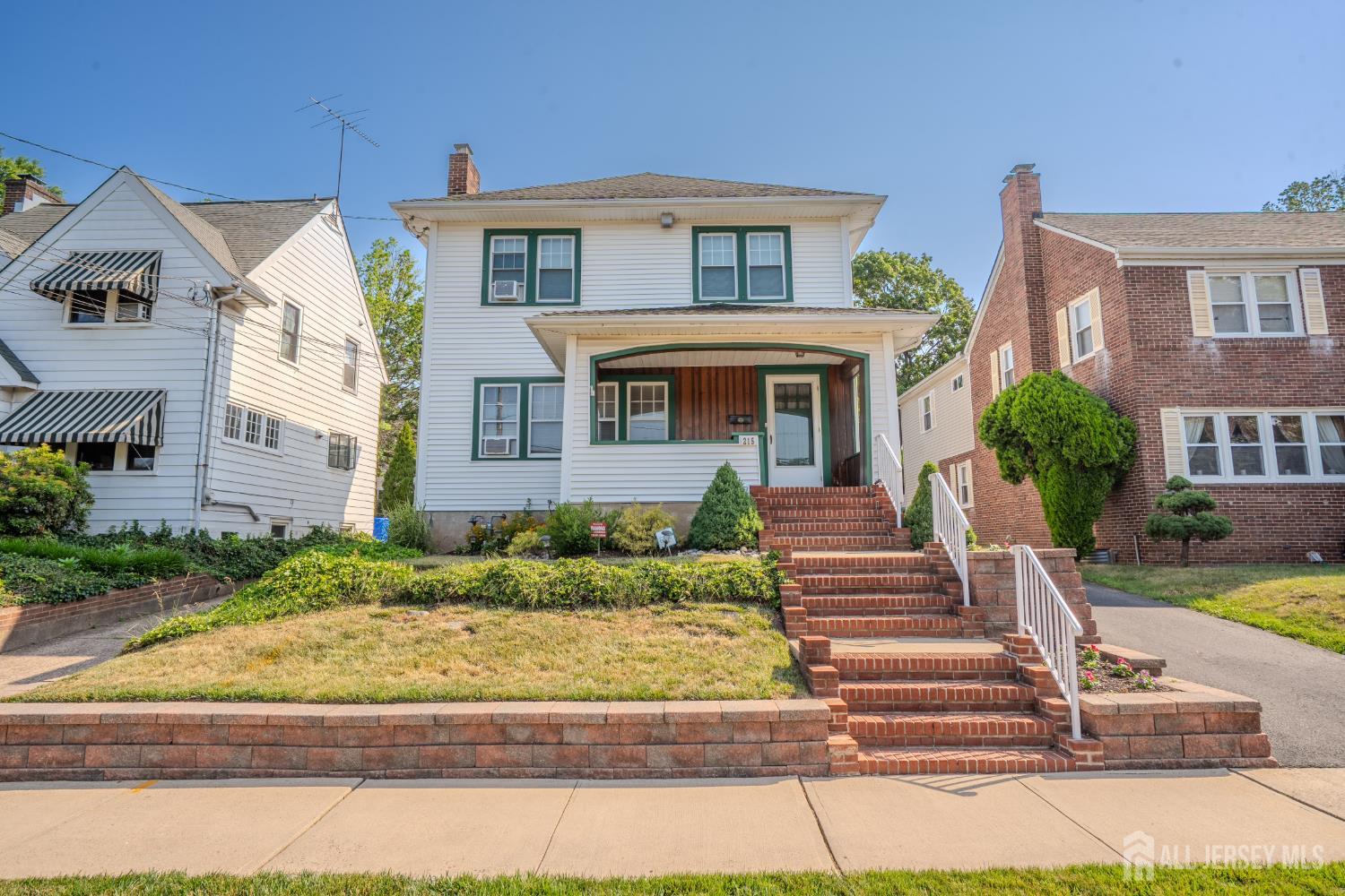 Photo 1 of 32 — 215 New York Avenue, New Brunswick, NJ 08901