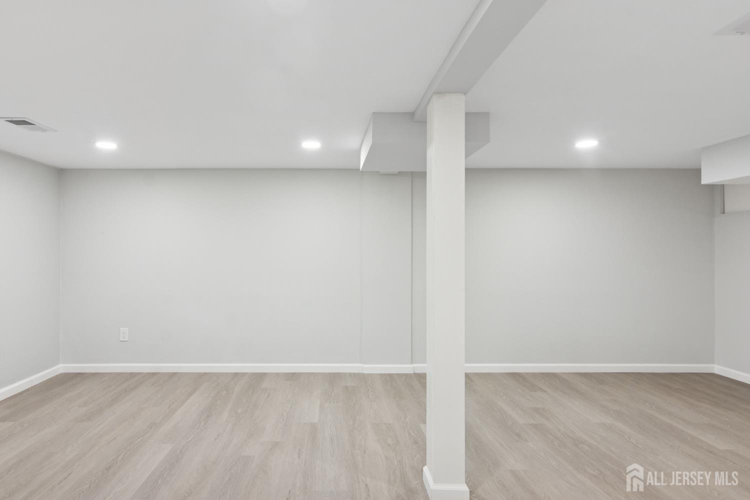831 W Inman Avenue, Rahway, New Jersey image 30