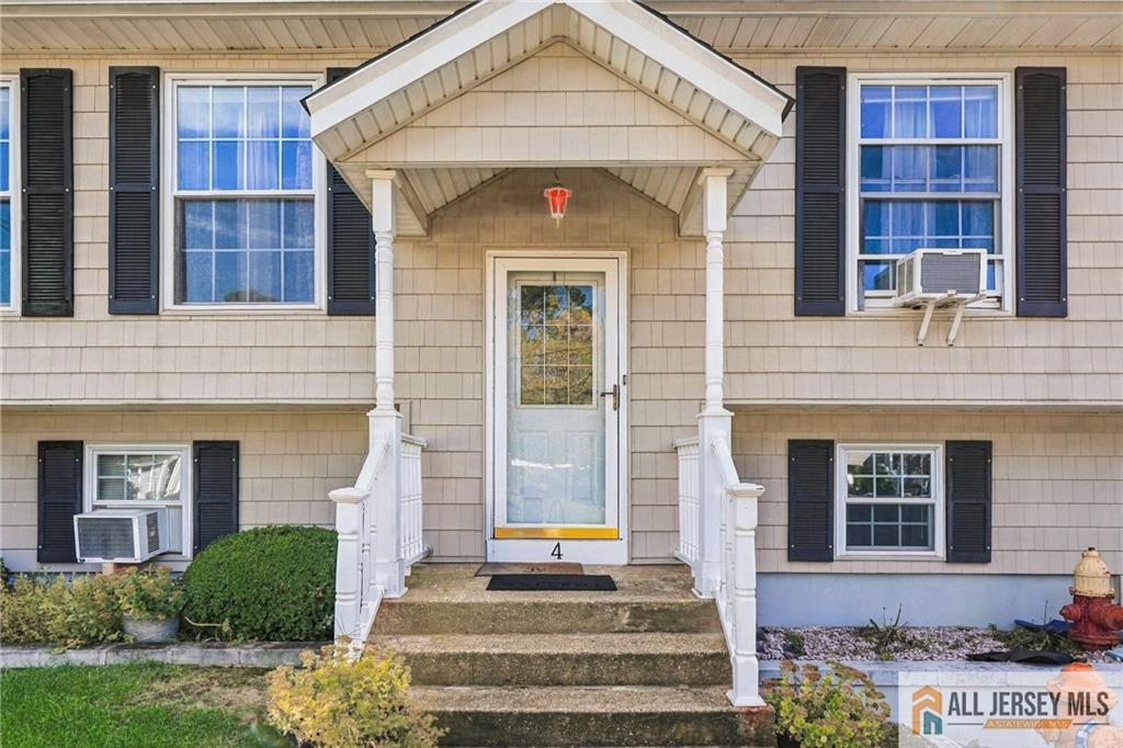 4 Rowland Place