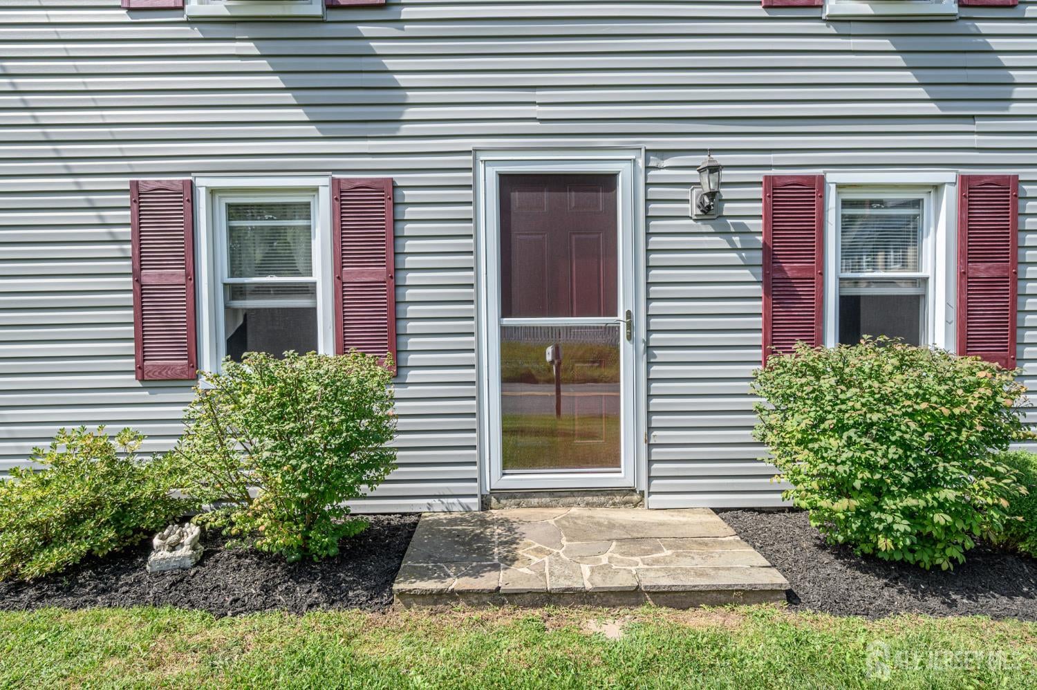 1043 County Road 519