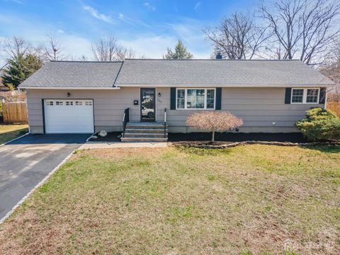 Homes For Sale - 267 Tabb Avenue<br/> Middlesex County, Piscataway, NJ 08854