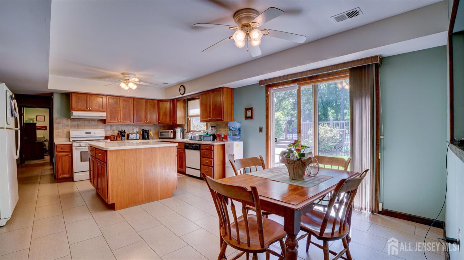 9 Toby Terrace, Monroe Township, New Jersey image 17