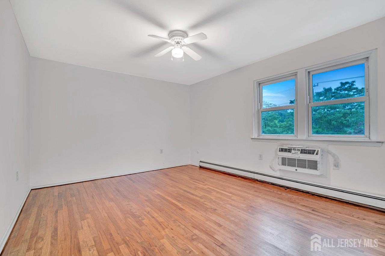 402 Cranbury Road #8, East Brunswick, New Jersey image 16
