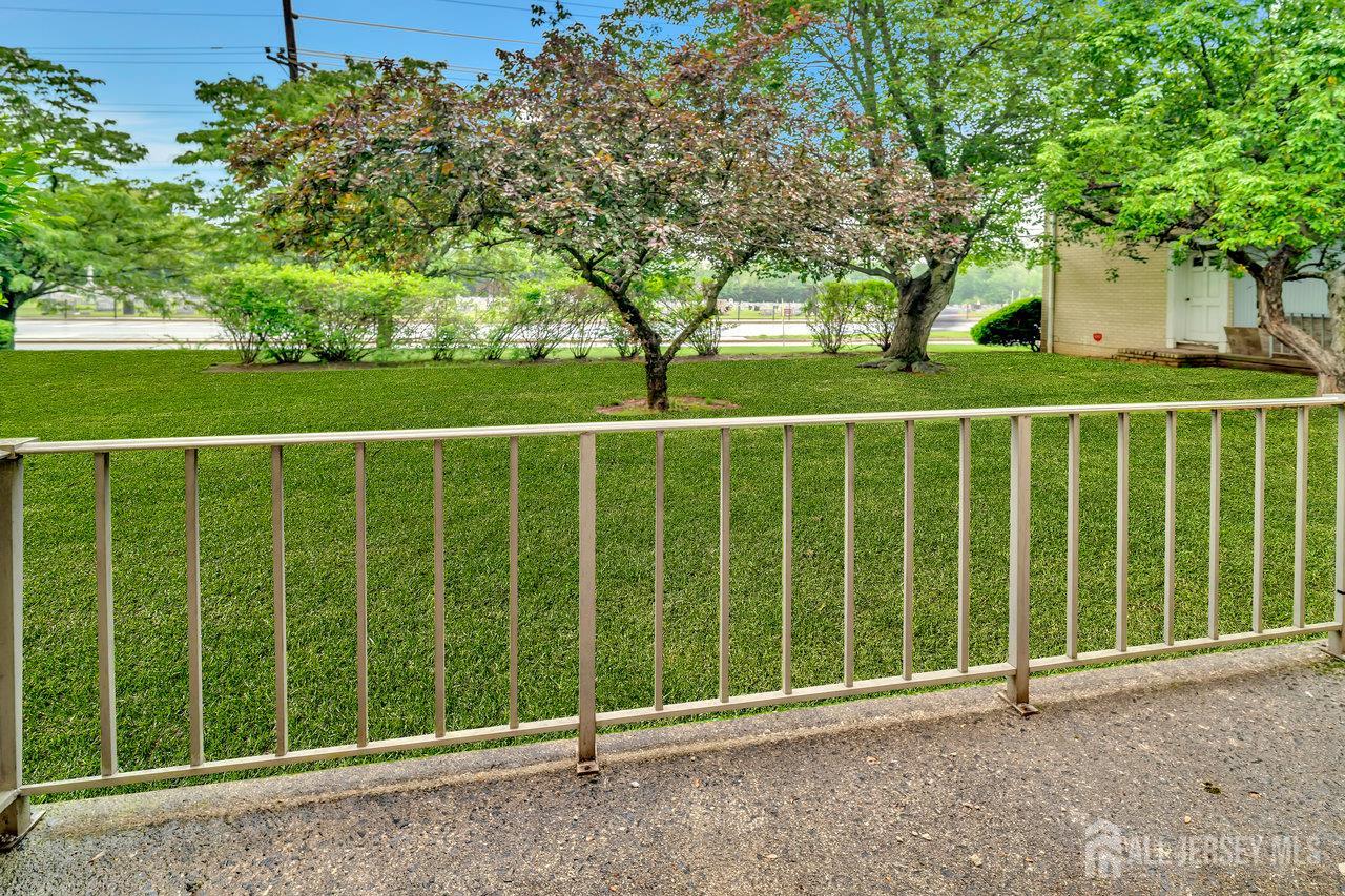 402 Cranbury Road #8, East Brunswick, New Jersey image 28