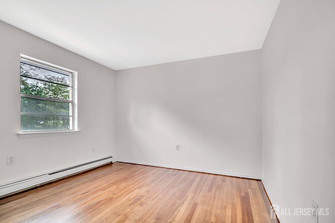 402 Cranbury Road #8, East Brunswick, New Jersey image 21