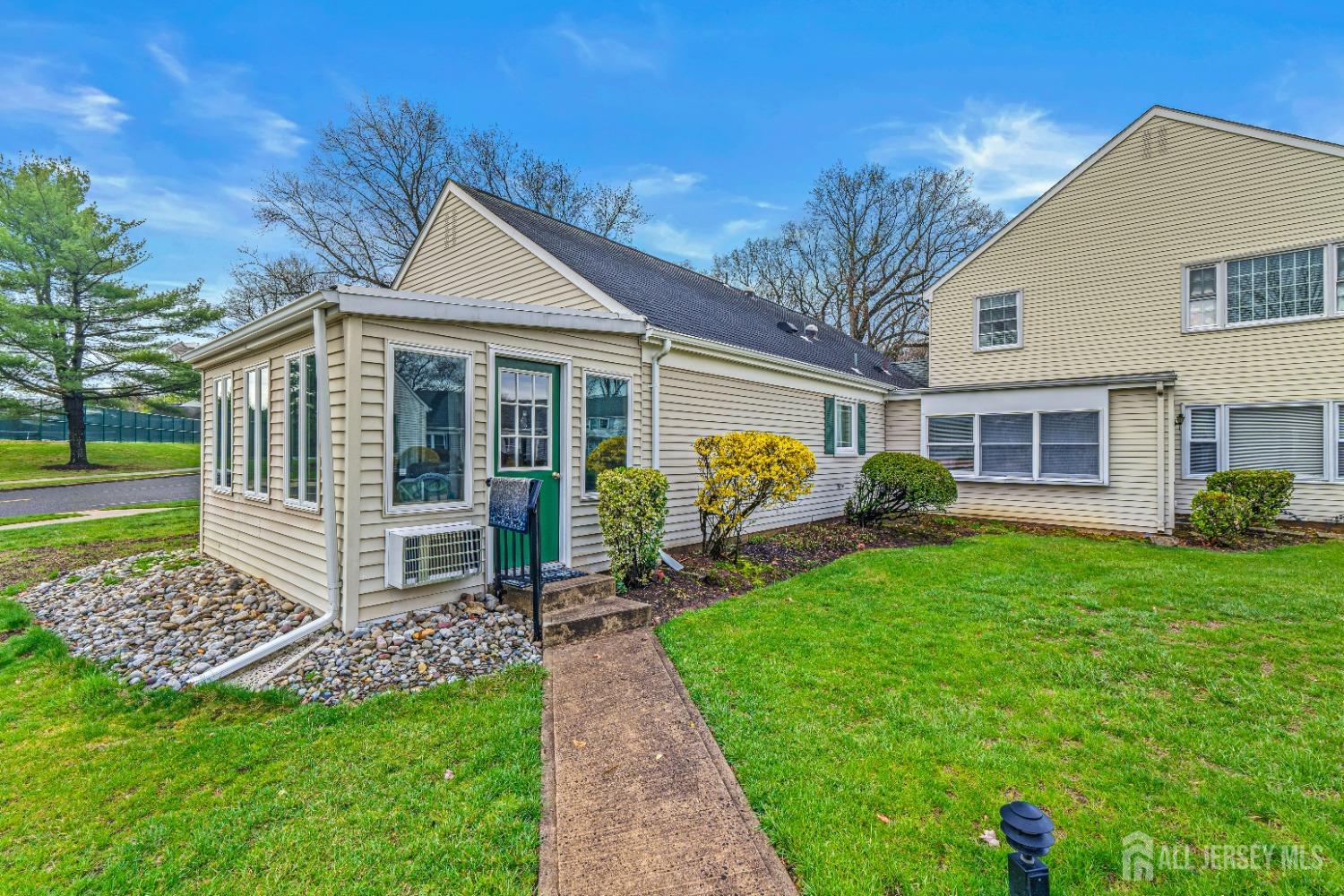 309 Sharon Way #A, Monroe Township, New Jersey image 6
