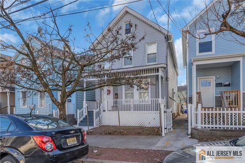 Multifamily For Sale - 314 Seaman Street<br/> New Brunswick, NJ 08901