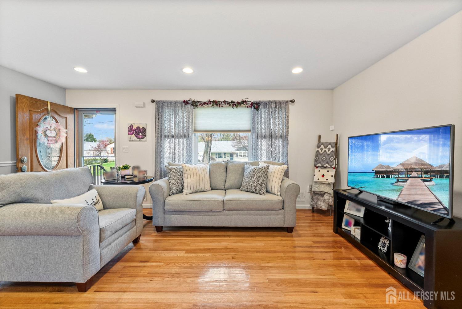 206 Redding Avenue, South Plainfield, New Jersey image 8
