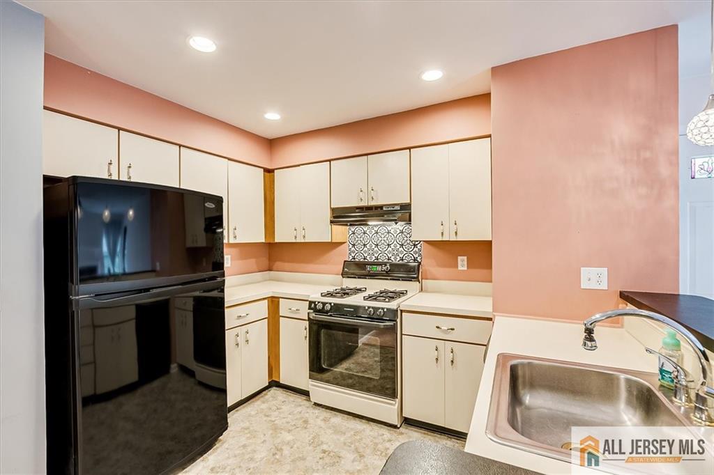 331 Cozzens Court #331, East Brunswick, New Jersey image 10