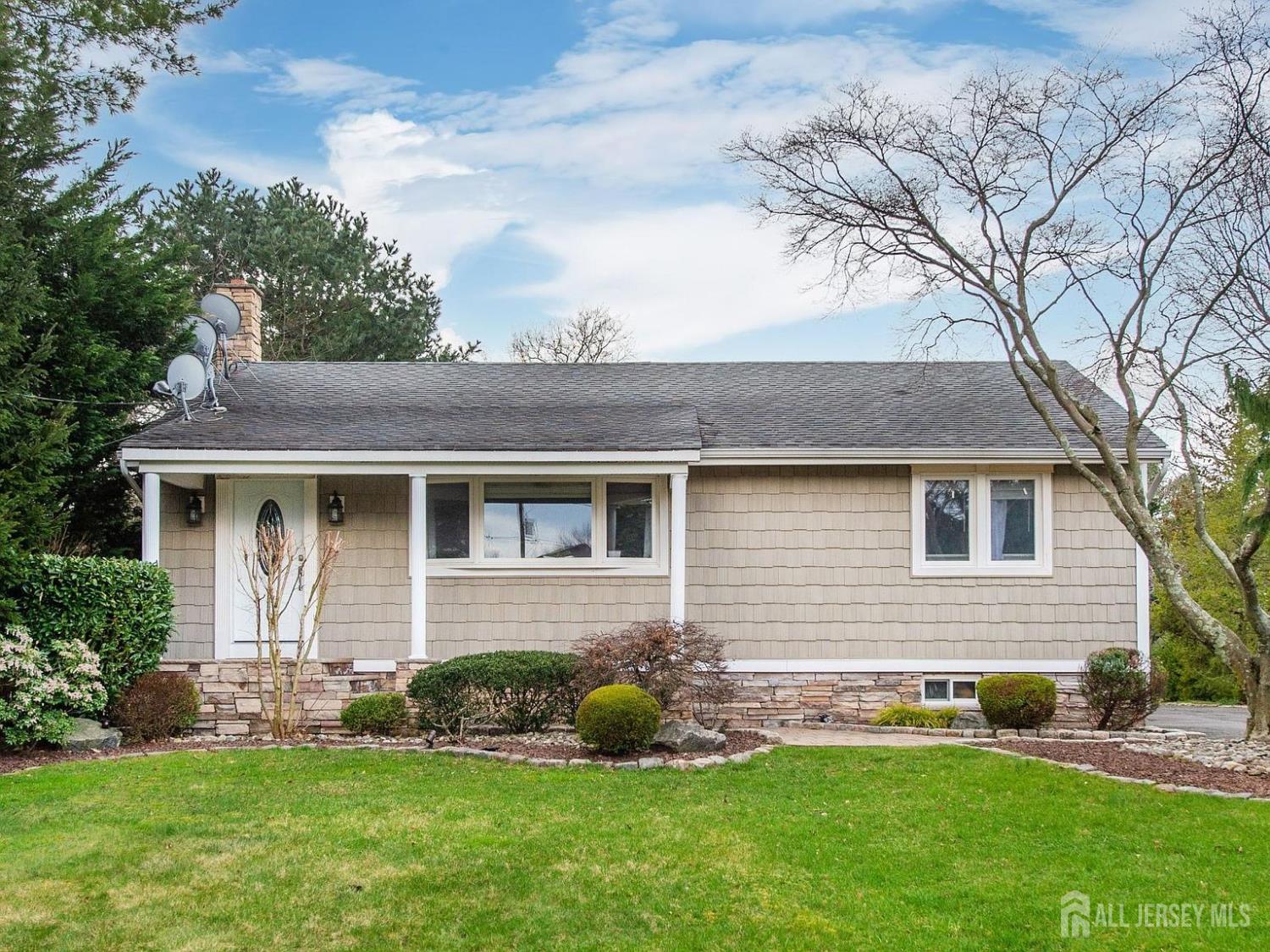 513 Grove Avenue - Photo 3