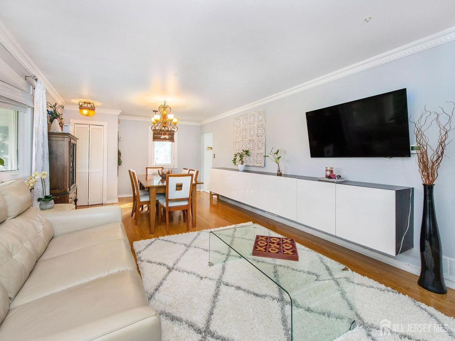 513 Grove Avenue - Photo 4