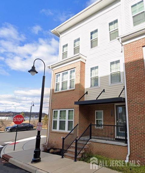 Townhouse For Sale - 2 Bond Street<br/> North Brunswick, NJ 08902