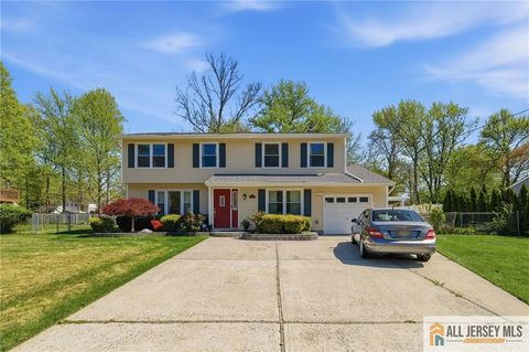 Homes For Sale - 1622 Taylor Drive<br/> North Brunswick, NJ 08902