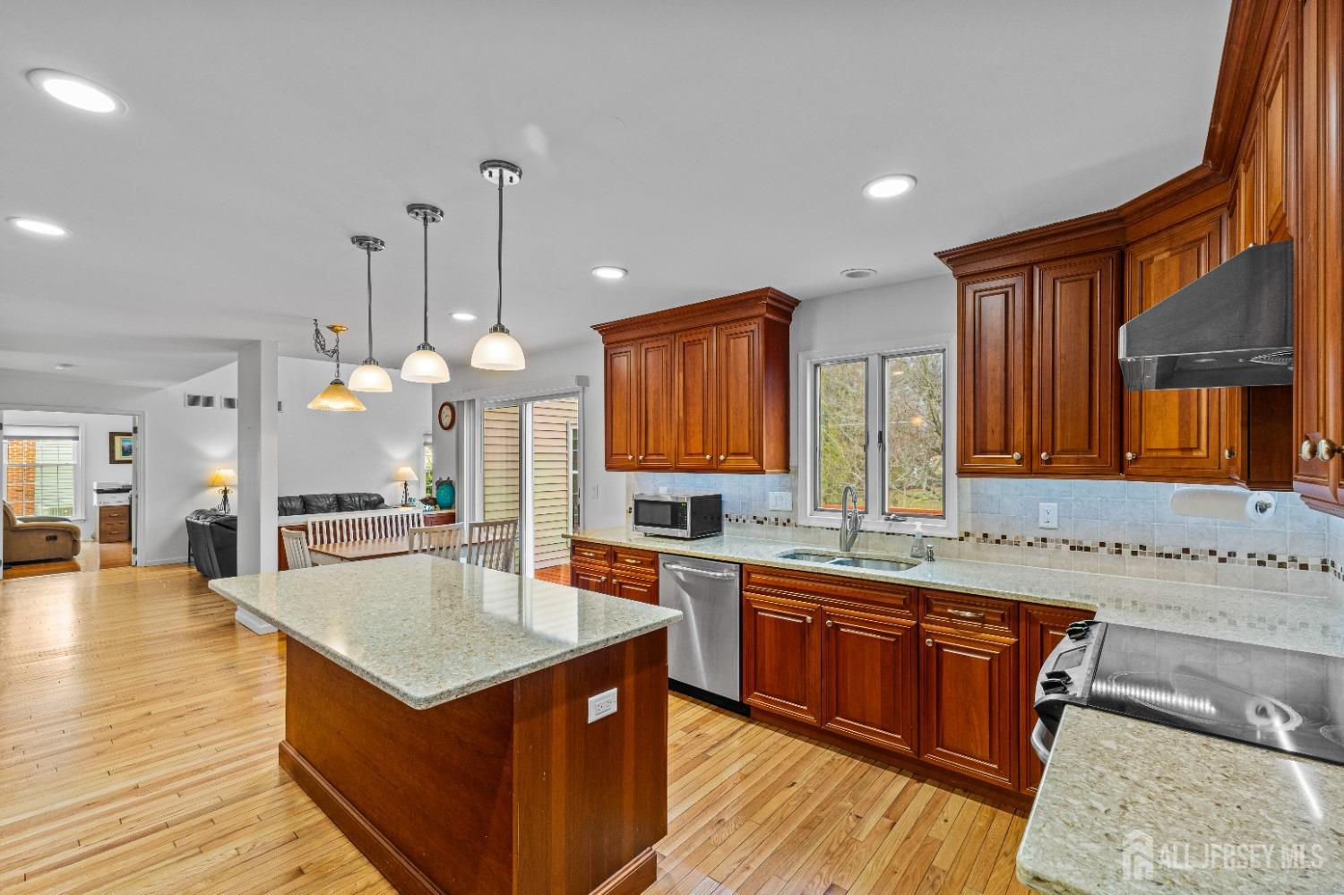 60 Bradford Lane, Plainsboro, New Jersey image 24