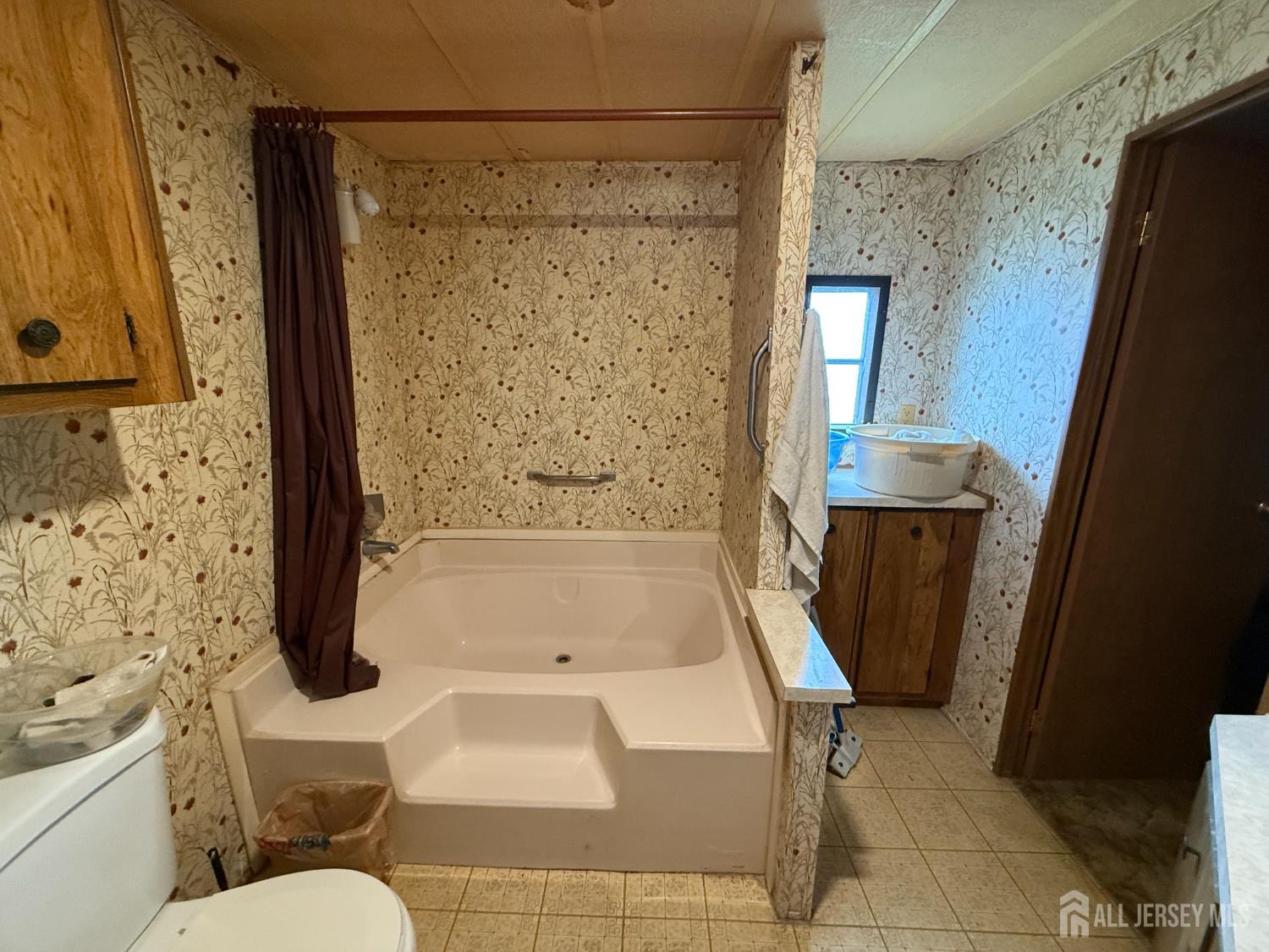 1 Deer Brook Boulevard, North Brunswick, New Jersey image 10