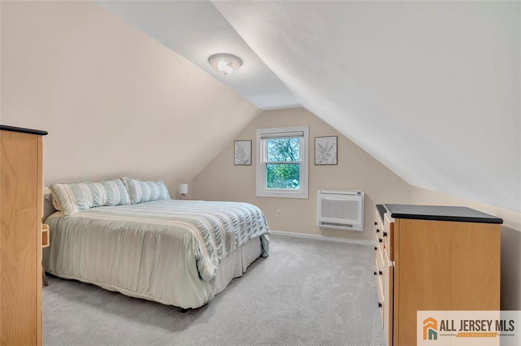 77 Sharon Avenue, Edison, New Jersey image 16