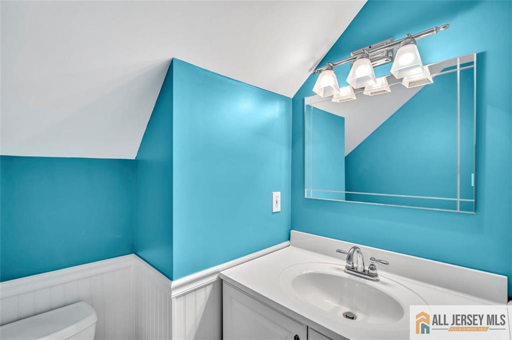 77 Sharon Avenue, Edison, New Jersey image 18