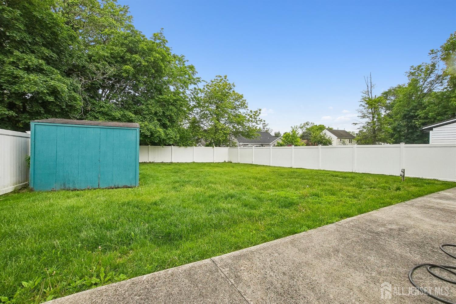 30 Kenmore Road, Edison, New Jersey image 24