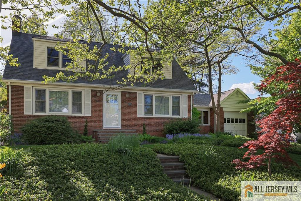 Photo 1 of 44 — 25 Voorhees Place, Metuchen, NJ 08840