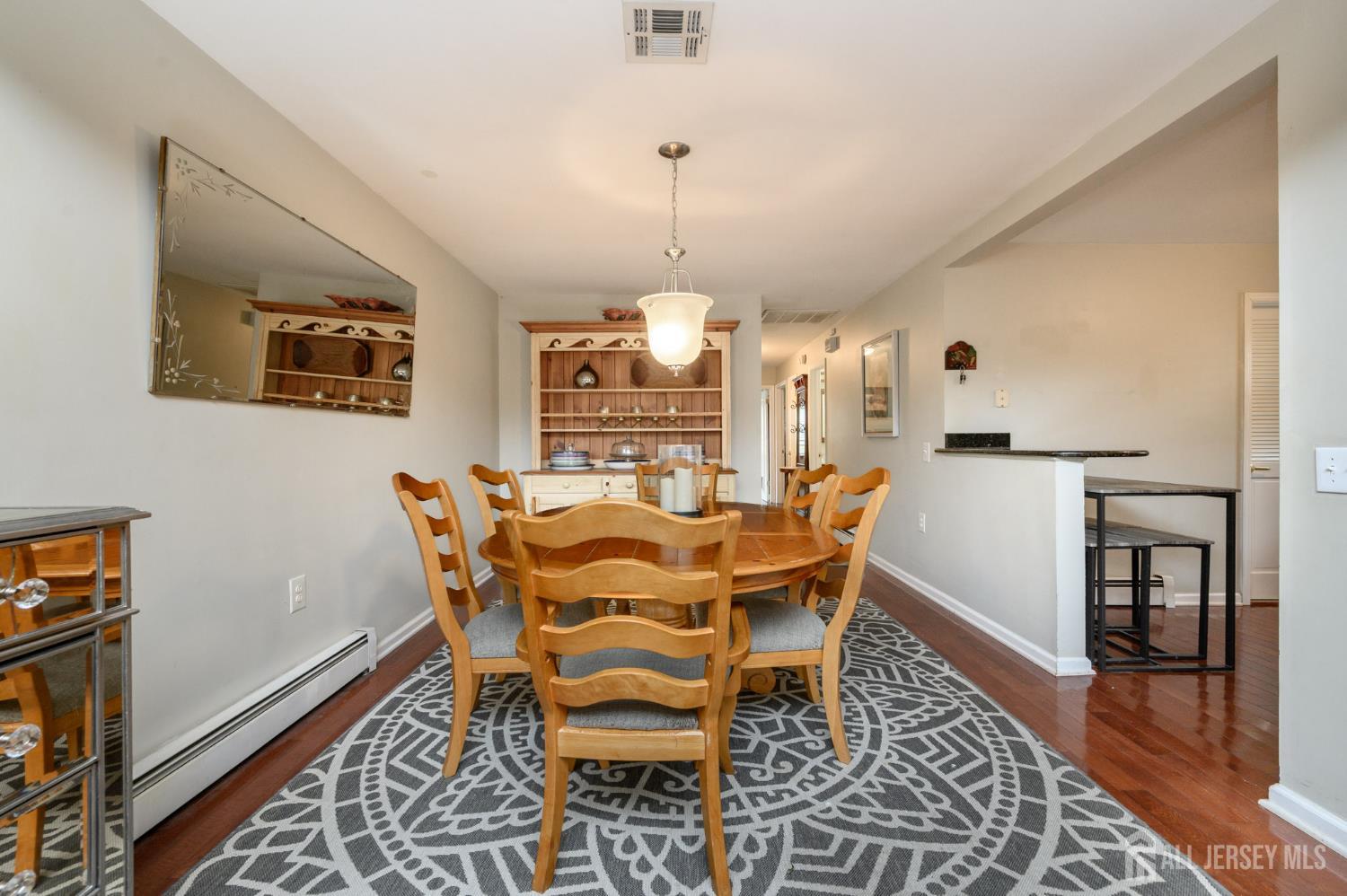 87 Chesterfield Lane