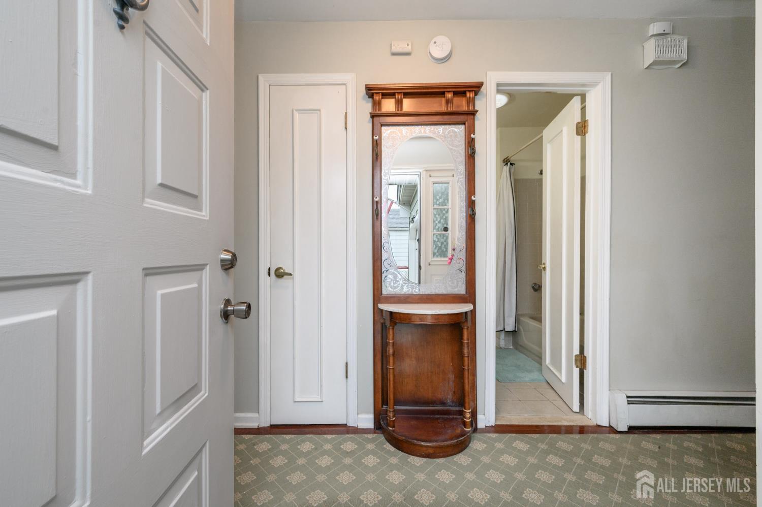 87 Chesterfield Lane