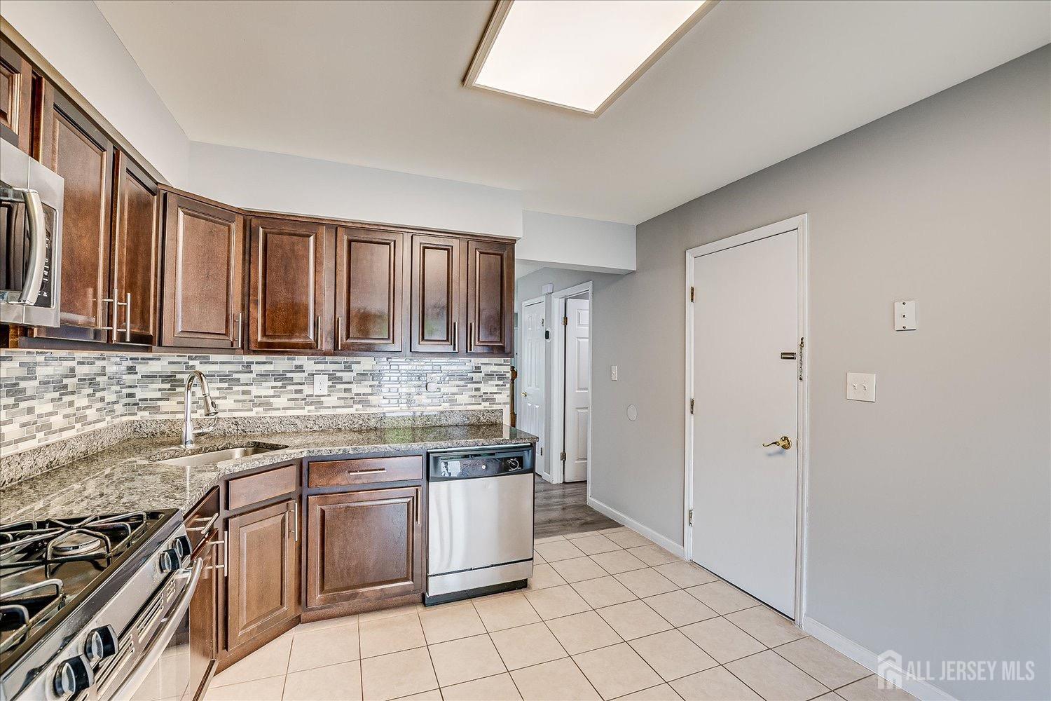 922 Thomas Avenue, North Brunswick, New Jersey image 16