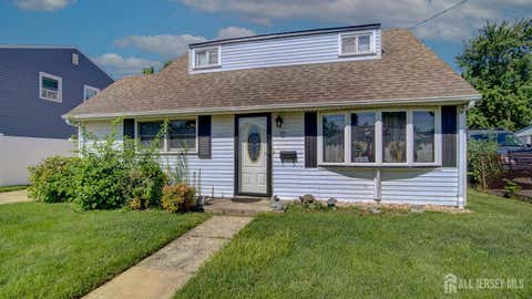 Homes For Sale - 33 Patton Drive<br/> Sayreville, NJ 08872