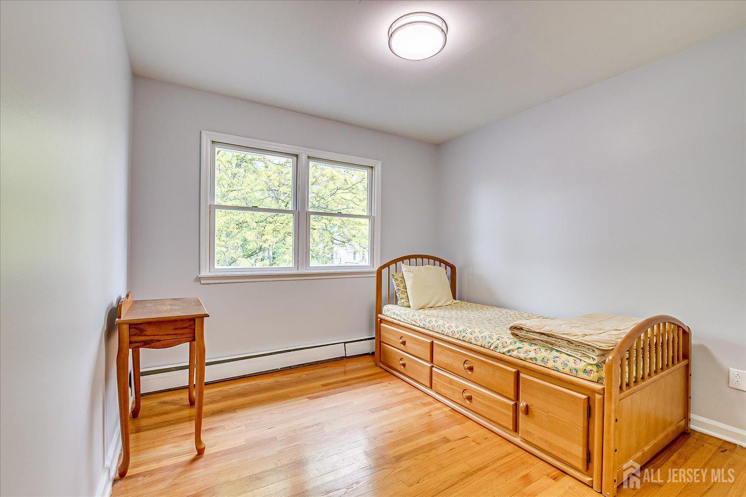 878 Beatrice Parkway, Edison, New Jersey image 24