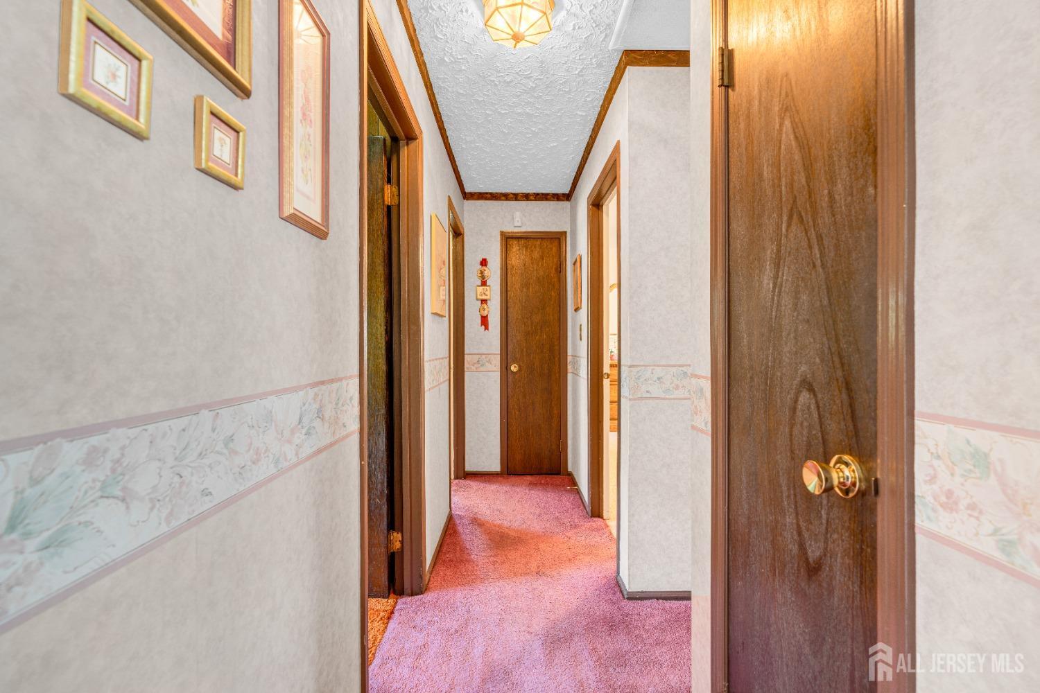 92 Maplewood Avenue, Edison, New Jersey image 22