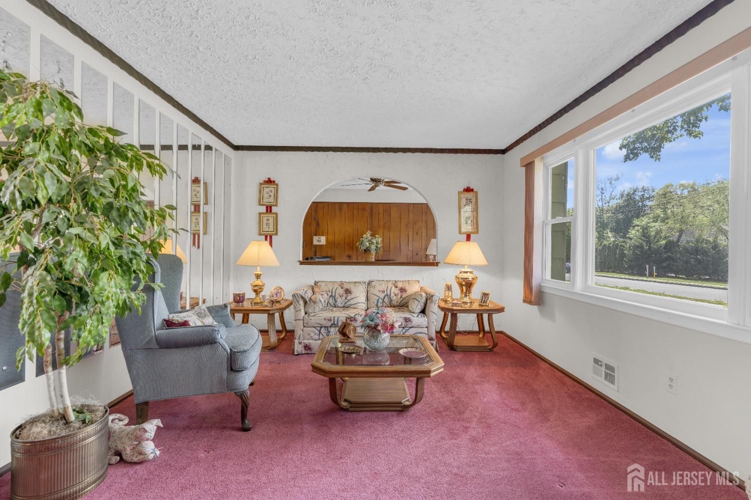 92 Maplewood Avenue, Edison, New Jersey image 7