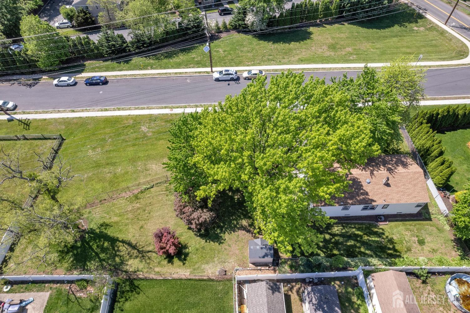 92 Maplewood Avenue, Edison, New Jersey image 43