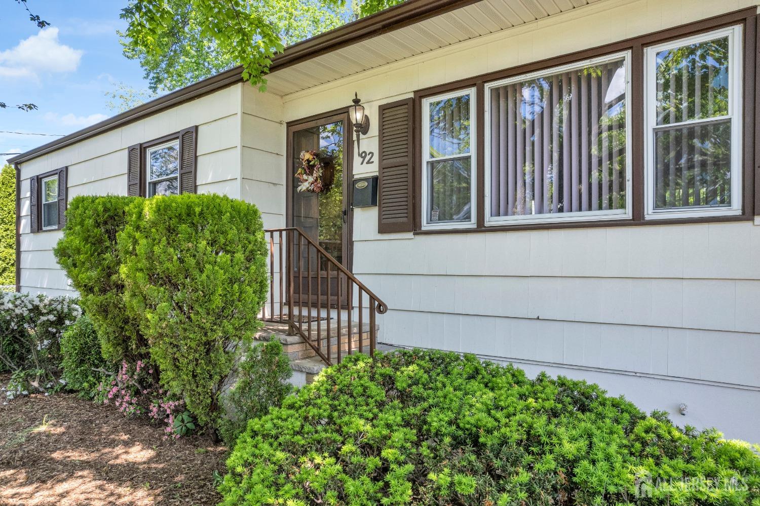 92 Maplewood Avenue, Edison, New Jersey image 3