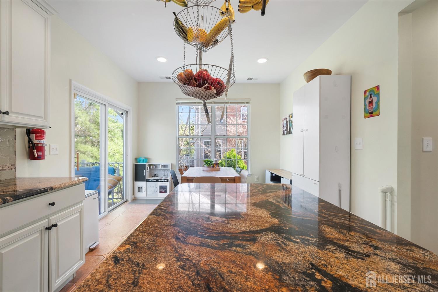 21 Kennedy Court, Montgomery, New Jersey image 6