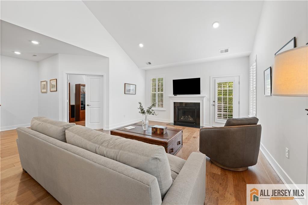 55 Longwood Drive, Monroe Township, New Jersey image 15