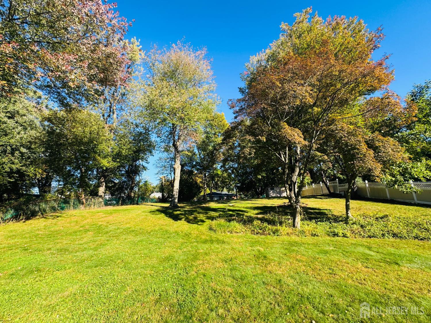 33 Mary Ellen Drive