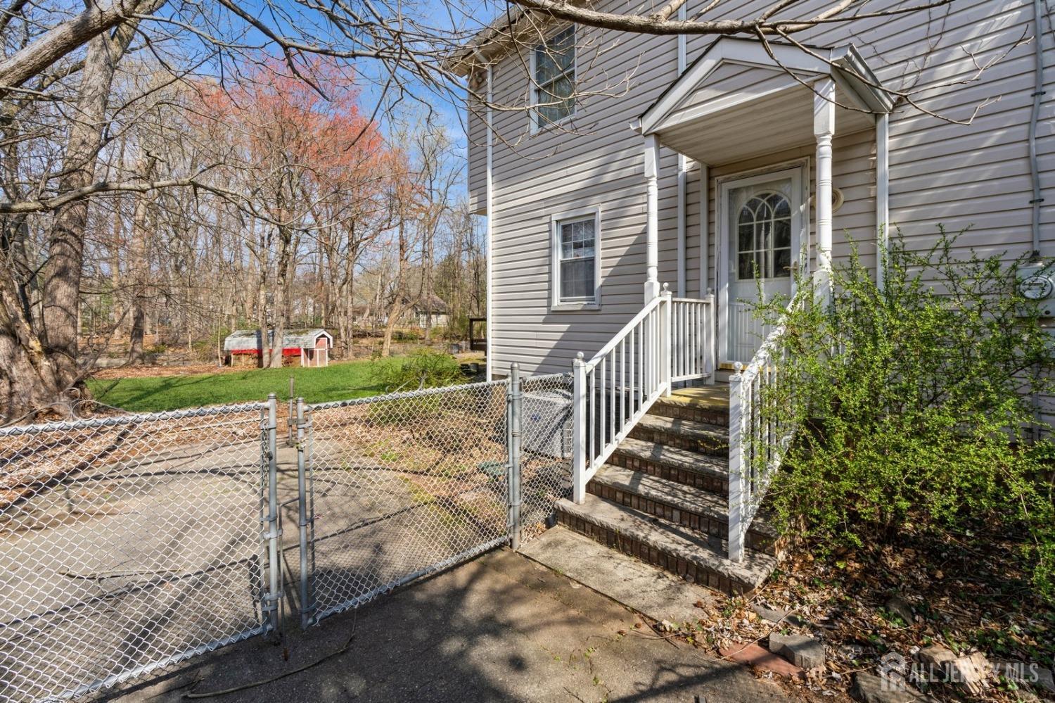 4 Stark Place, Edison, New Jersey image 4
