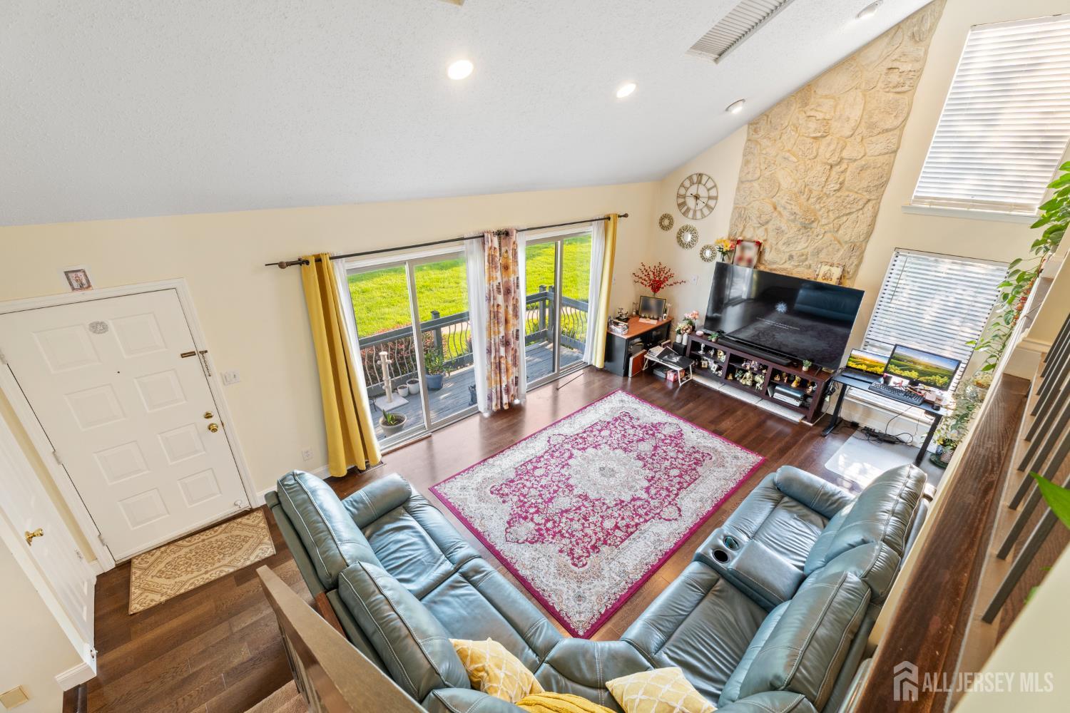 183 Linda Lane, Edison, New Jersey image 9