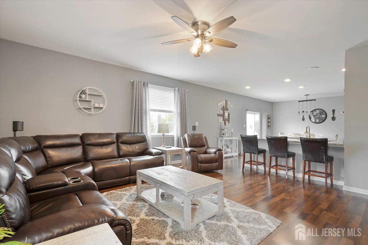 33 Savannah Drive, Barnegat, New Jersey image 9