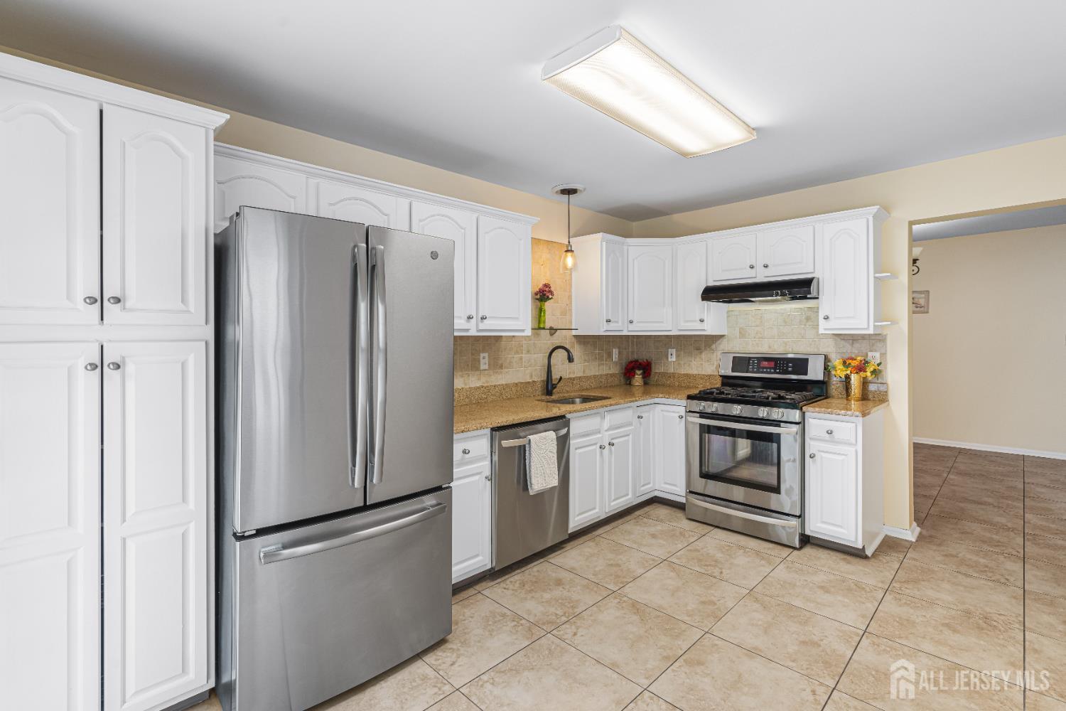 21 Lee Court, Plainsboro, New Jersey image 17